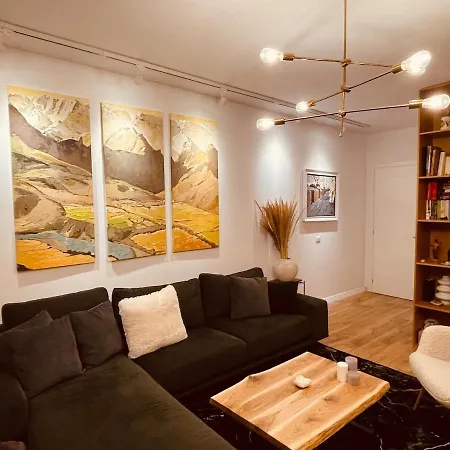 Moho Residences Downtown *